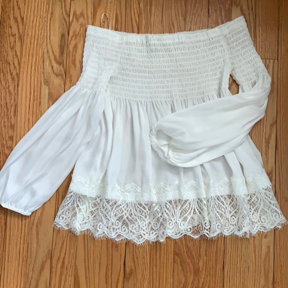 BB Dakota White Off The Shoulder Top